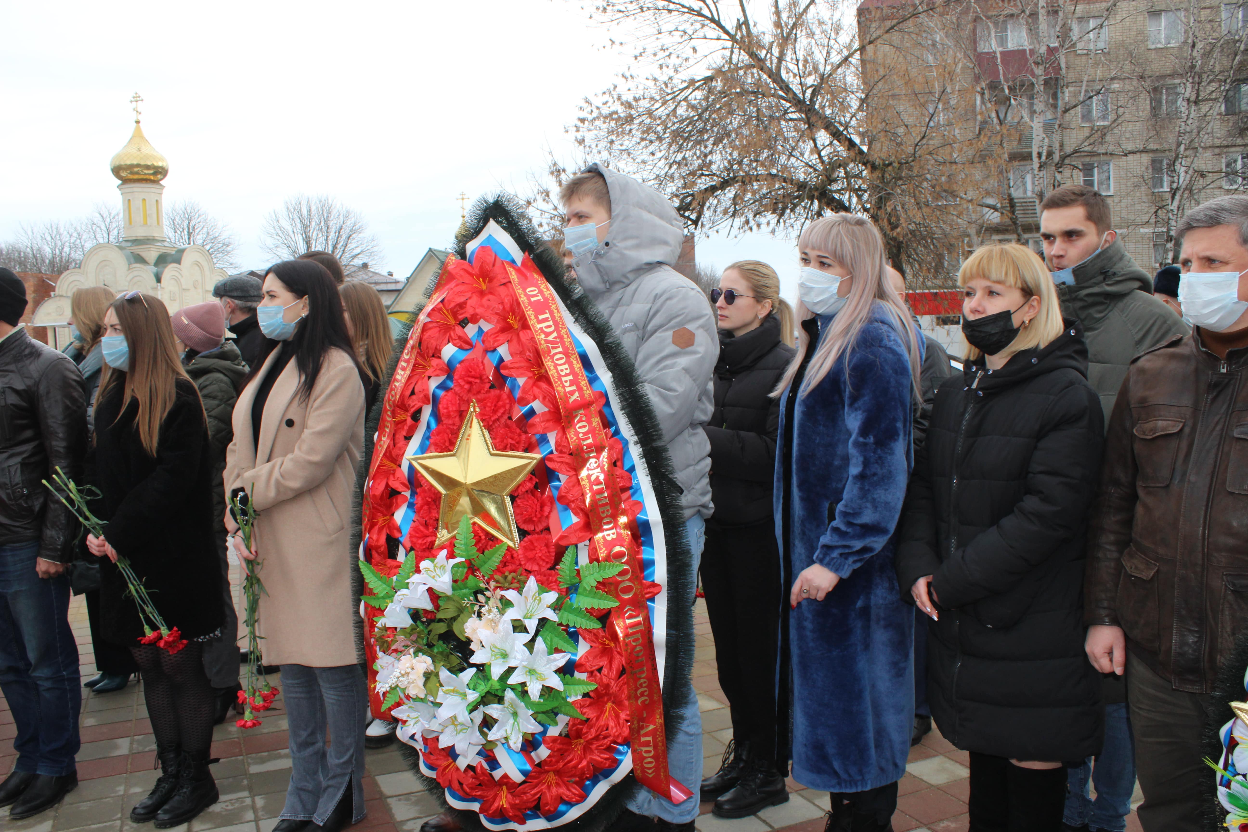 Сотрудники «Прогресс Агро» почтили память советских воинов