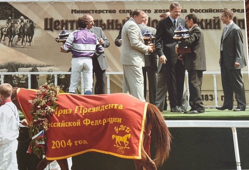WI-Uj8diTz0.jpg